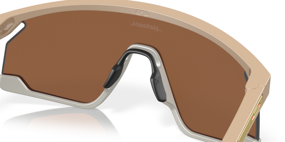 Oakley BXTR Patrick Mahomes II Collection Prizm Tungsten Lenses Matte Terrain Tan Frame - Cyclop.in