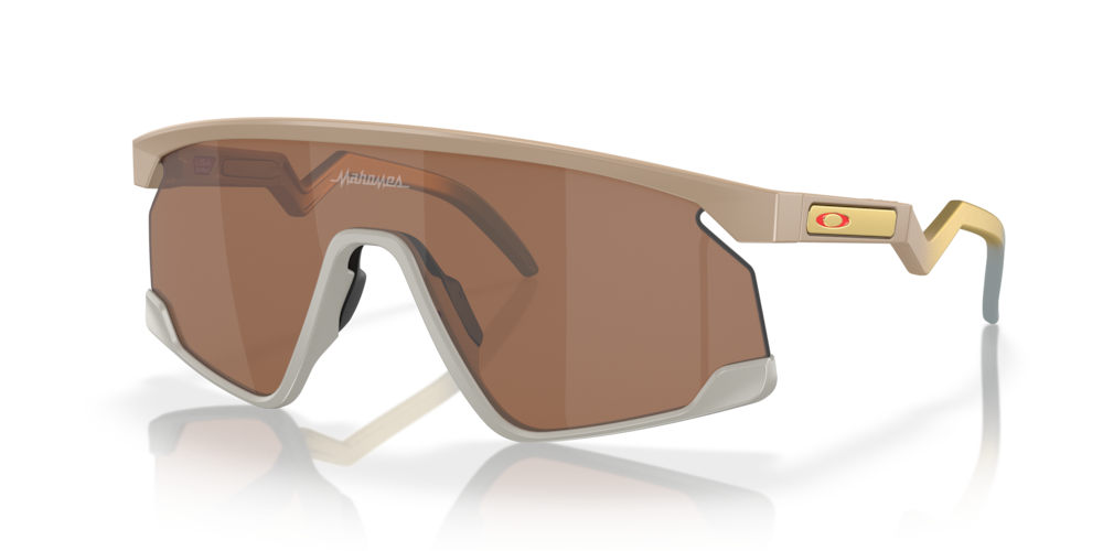 Oakley BXTR Patrick Mahomes II Collection Prizm Tungsten Lenses Matte Terrain Tan Frame - Cyclop.in