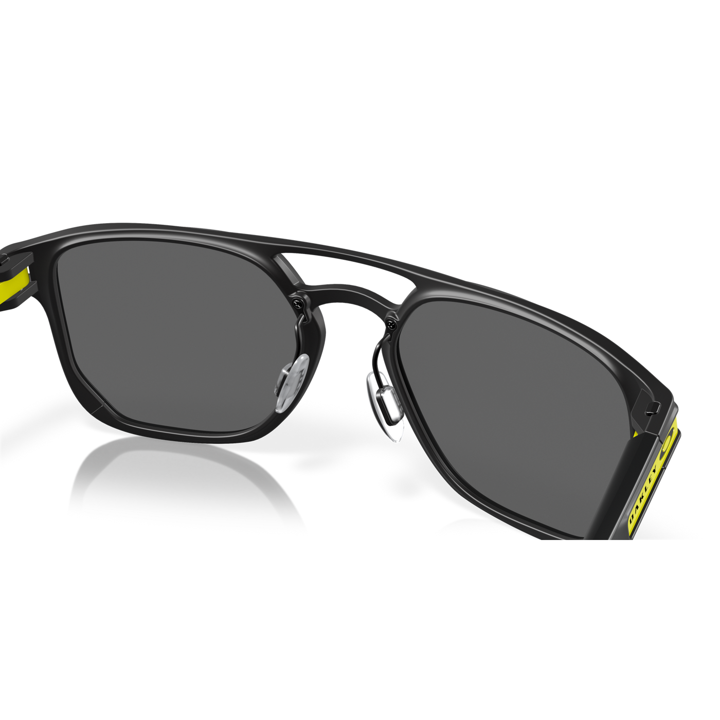 Oakley latch metal outlet