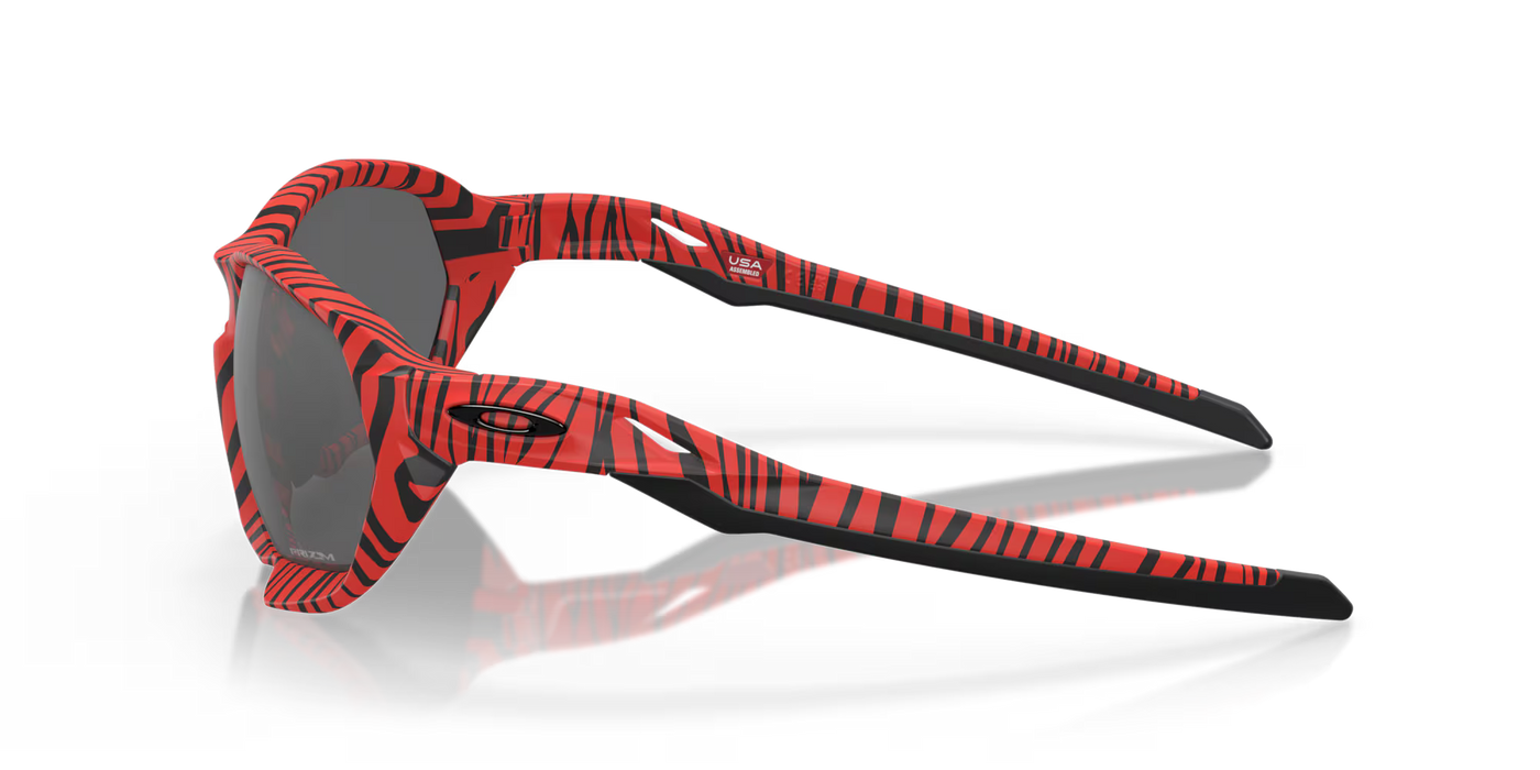 Oakley Plazma Red Tiger Prizm Black Lenses, Red Tiger Frame (Red Tiger Collection) - Cyclop.in