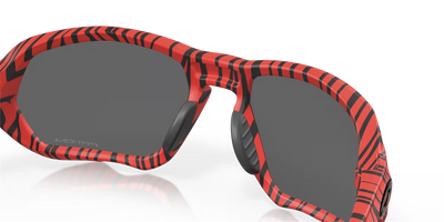 Oakley Plazma Red Tiger Prizm Black Lenses, Red Tiger Frame (Red Tiger Collection) - Cyclop.in