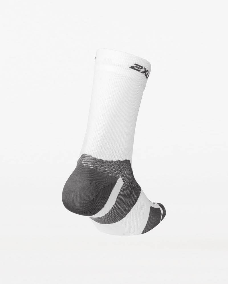 2XU Vectr Ultralight Crew Socks - Cyclop.in