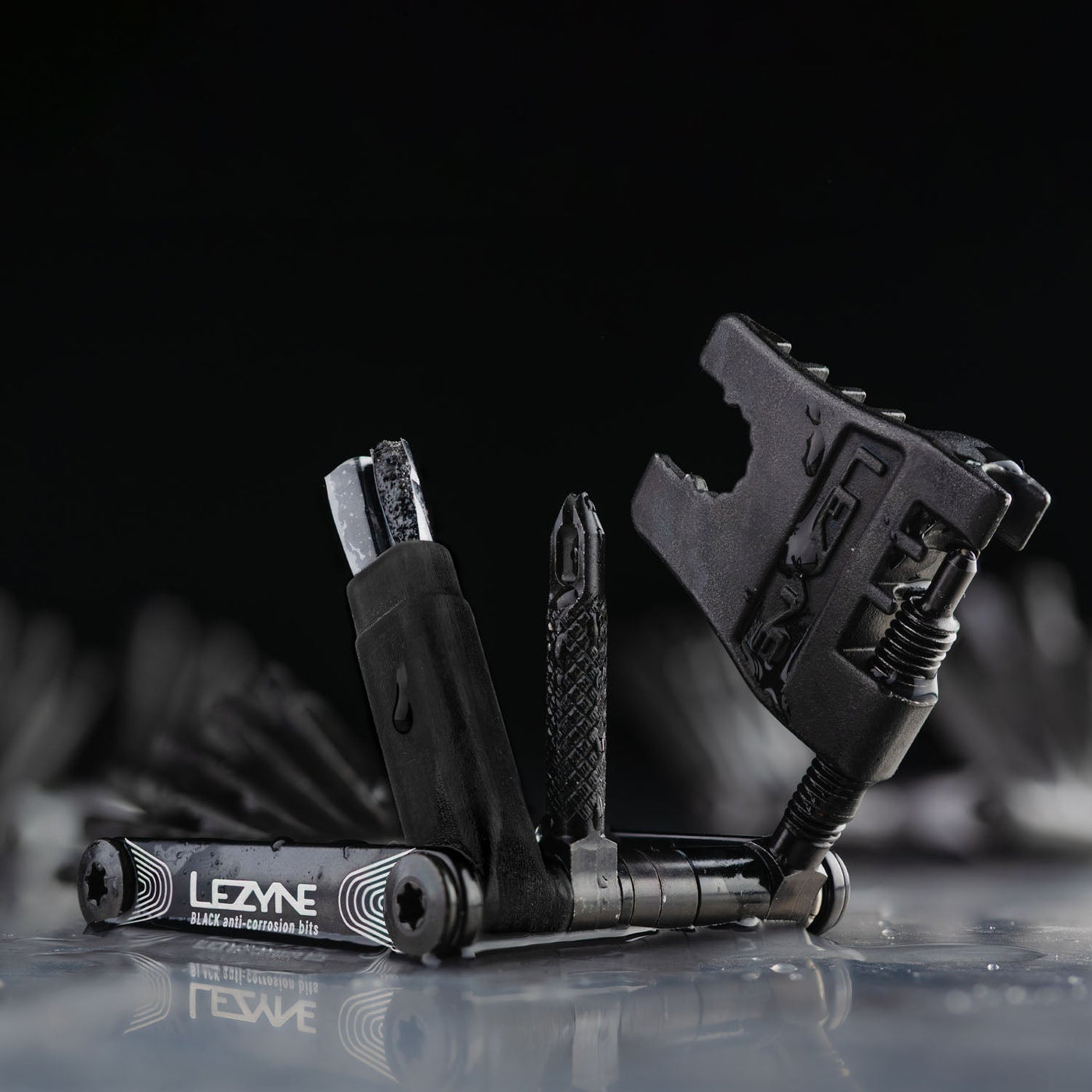 Lezyne V Pro 13 Multitool - 13 Functions - Cyclop.in