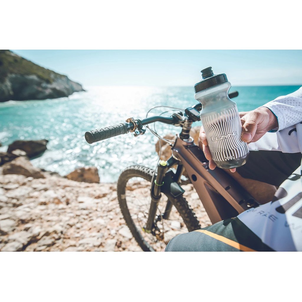 Buy Lezyne Flow Water Bottle 750ML - Main Image