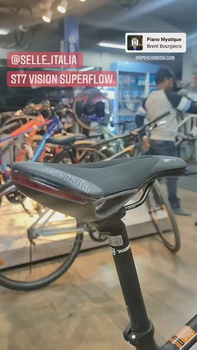 Selle Italia ST 7 Vision Superflow Saddle - Cyclop.in