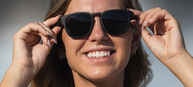 Tifosi Smirk Polarized Sunglasses - Blackout Smoke - Cyclop.in