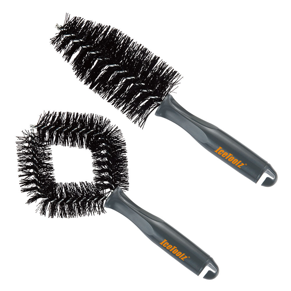 Icetoolz C124 MTB Tire And Sprocket Brush Set - Cyclop.in