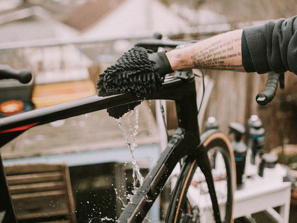 Dynamic Microfibre Bike Cleaning Glove - Cyclop.in