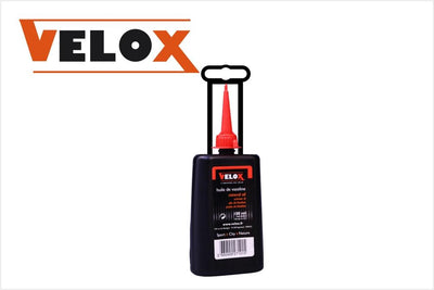 Velox Mineral Oil 100 Ml. With Hanger - Cyclop.in