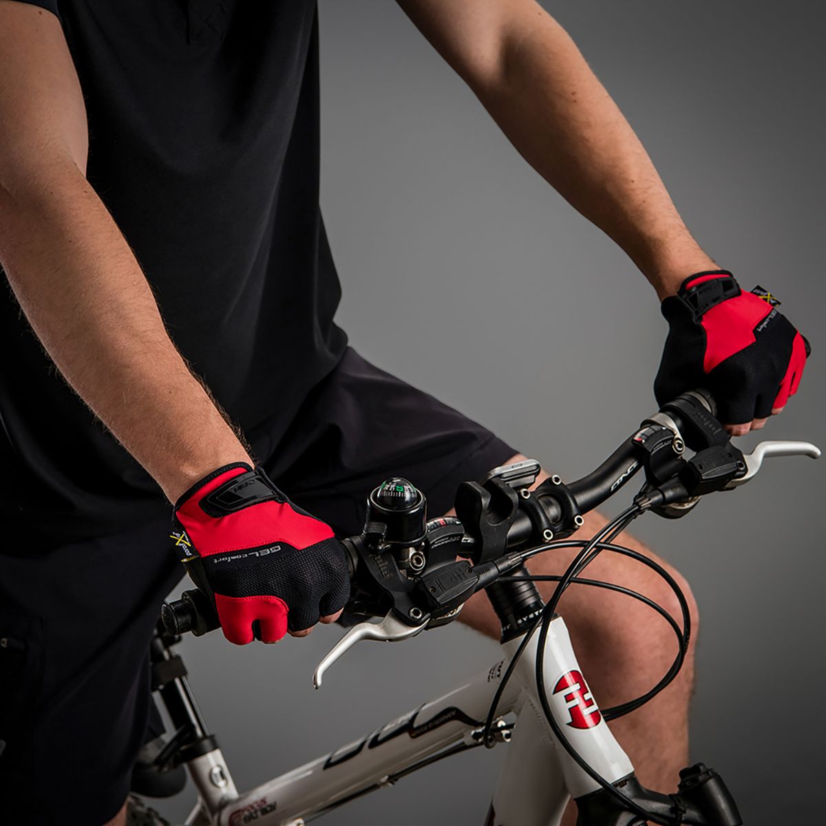 Chiba Gel Comfort Short Finger Bike Gloves - Cyclop.in