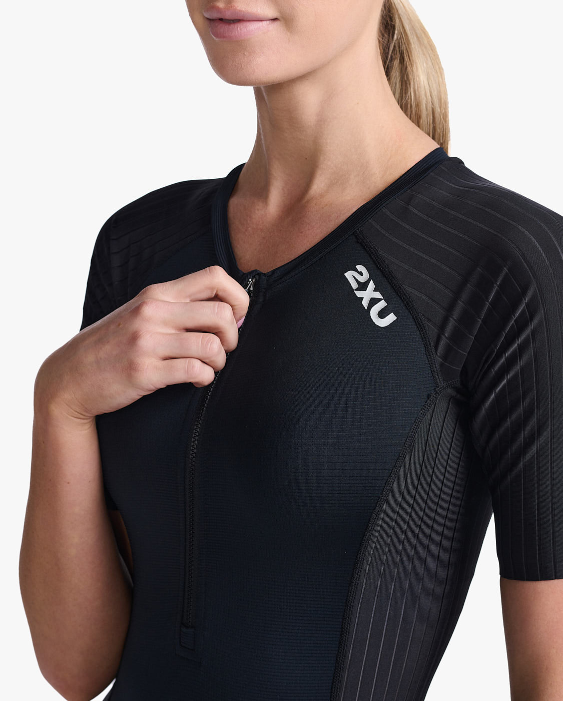 2XU Aero Sleeved Womens Trisuit - Cyclop.in