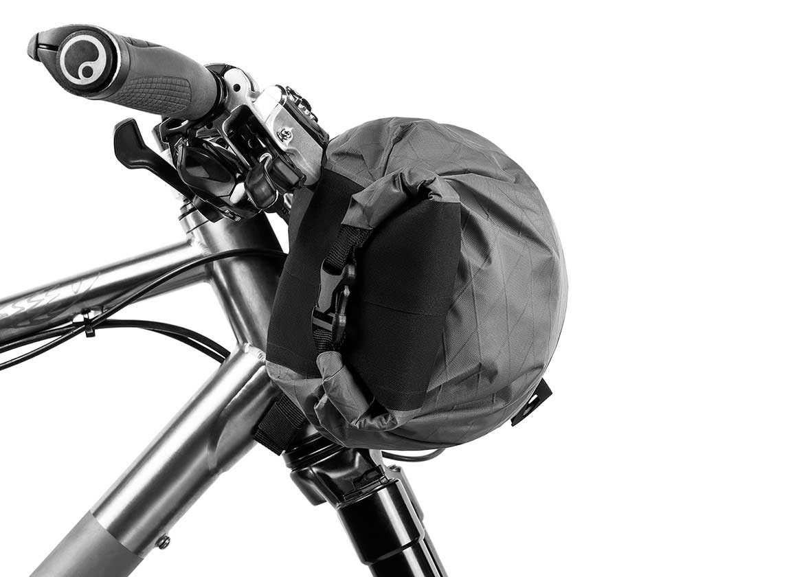 Apidura Backcountry Handlebar Pack - Cyclop.in