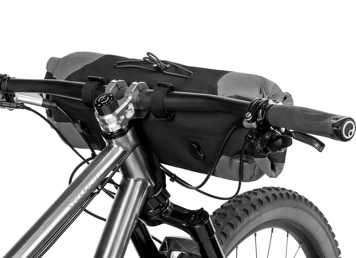 Apidura Backcountry Handlebar Pack - Cyclop.in