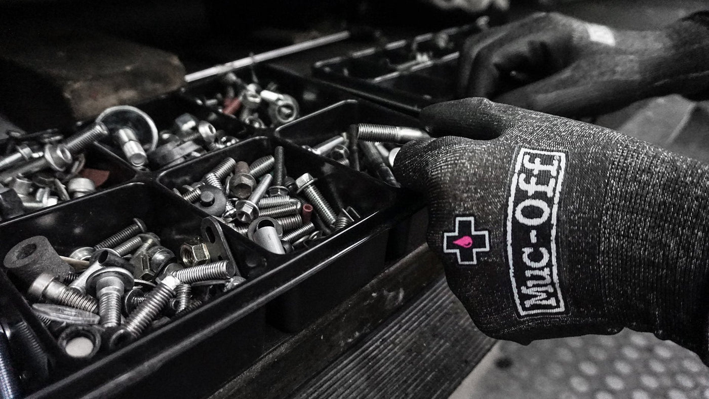 Muc-Off Mechanics Gloves - Cyclop.in