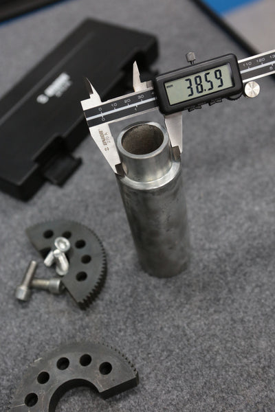Unior Digital Calliper 0-150 - Cyclop.in